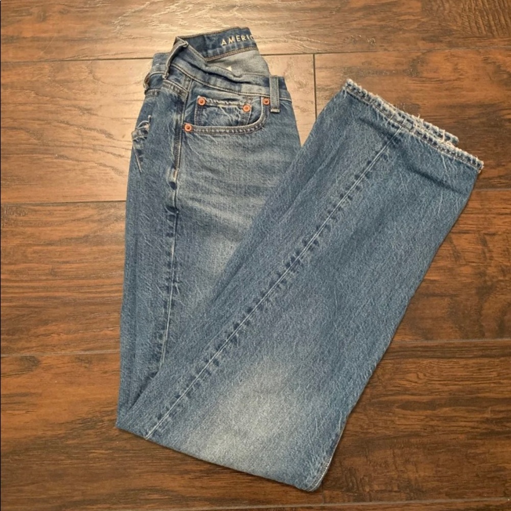 American eagle baggy mom jean